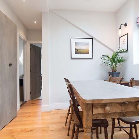 לונדון Veeve Apartment Dartmouth Park Road Tufnell Park מראה חיצוני תמונה